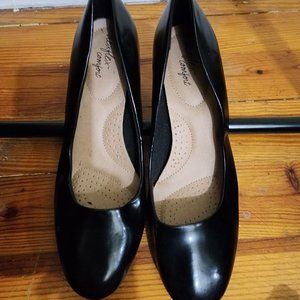 Deflex Comfort ladies shoes size 11